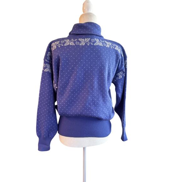 Vintage MEISTER Turtleneck Sweater Wool Blend Periwinkle blue white details Sz M - Picture 3 of 6